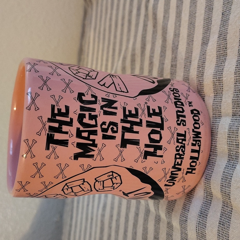 Universal Studios Hollywood  Collectible Pink Mug